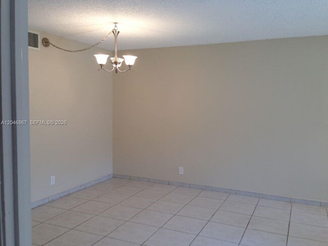 Building Photo - 9257 SW 138th Pl