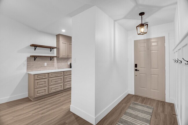Building Photo - 1413 Grantland Pl