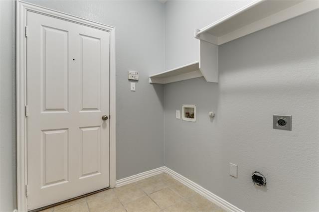 Building Photo - 815 Creekside Dr