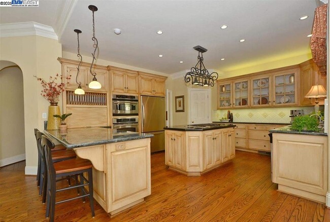 Building Photo - 5045 Blackhawk Dr