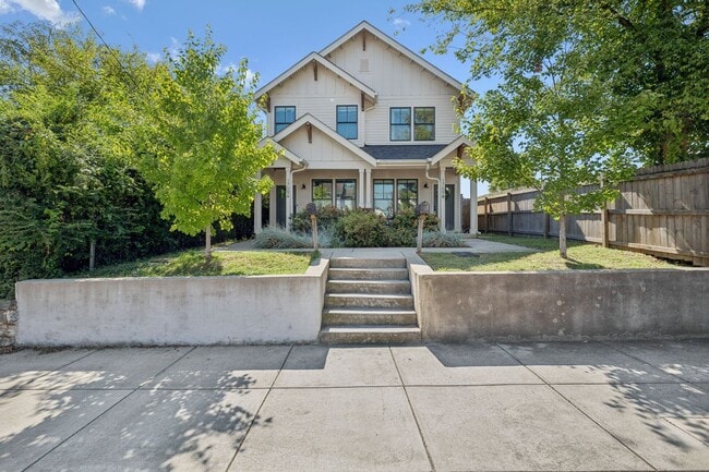 Building Photo - Germantown Gem just 1 mile from Downtown N...