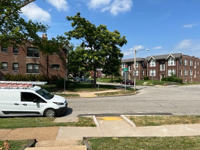 Building Photo - 6242 Cabanne Ave