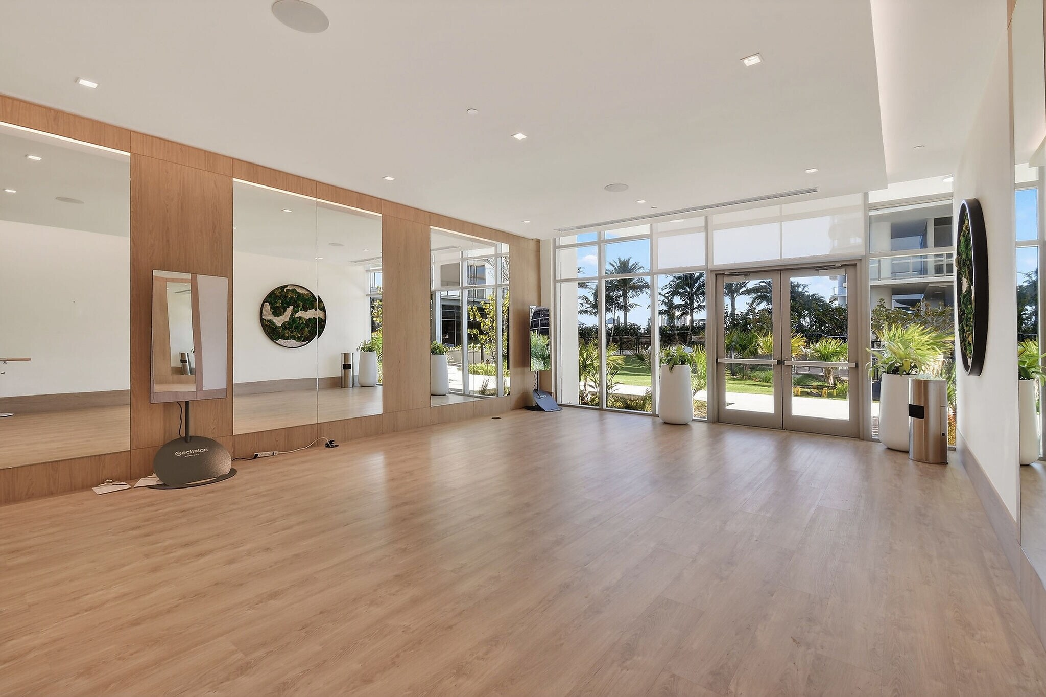 Yoga room - 220 Lake Shore Dr