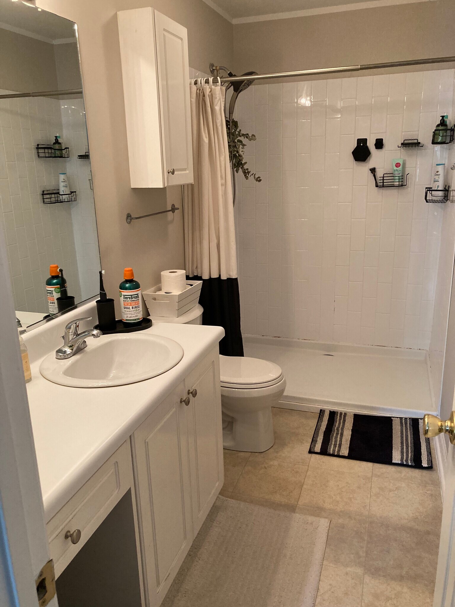 Primary bathroom - 116 Amity Ln