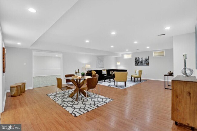 Building Photo - 14040 Natia Manor Dr