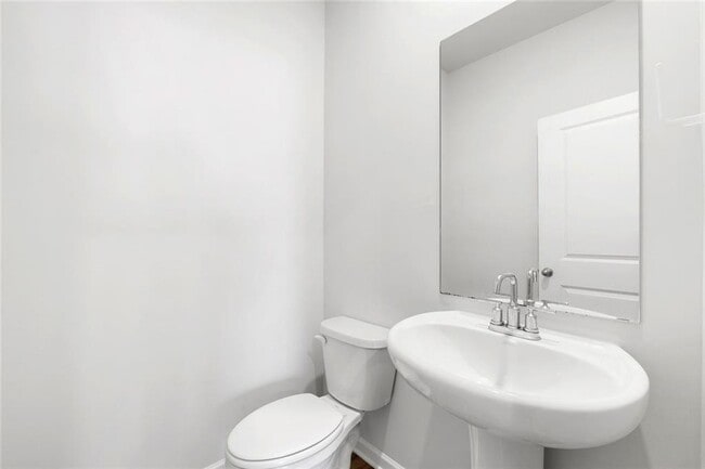 Building Photo - 5021 Silver Canoe Wy
