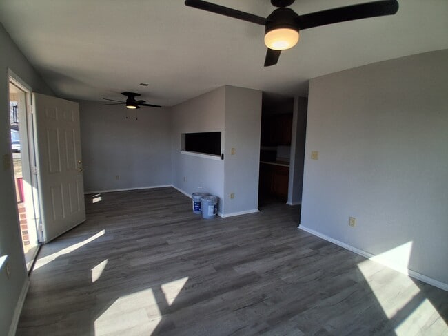 Building Photo - 32 Cypress Ave