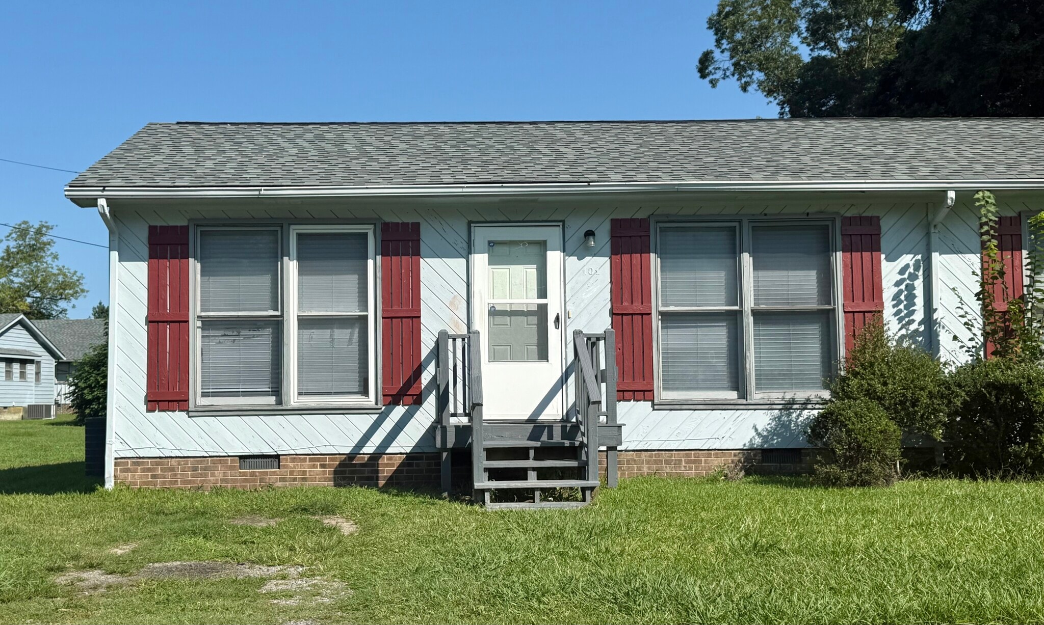 Front - 101 Hatton St