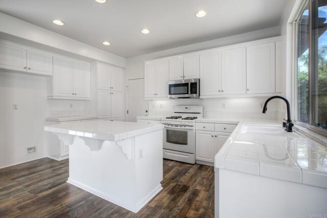 Building Photo - 34953 Wintergrass Ct