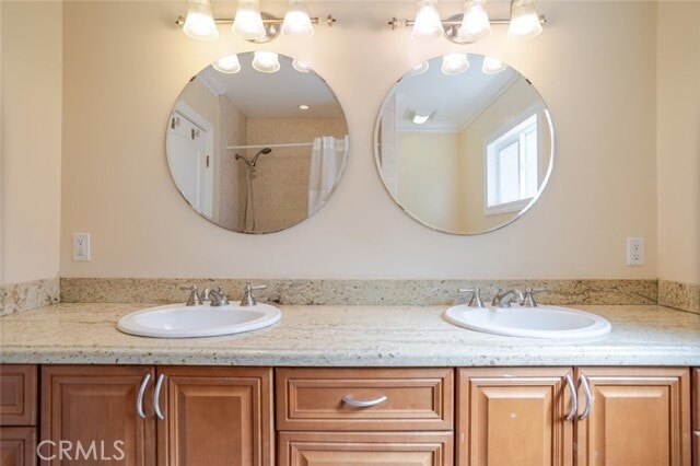 Building Photo - 6300 La Reina Dr