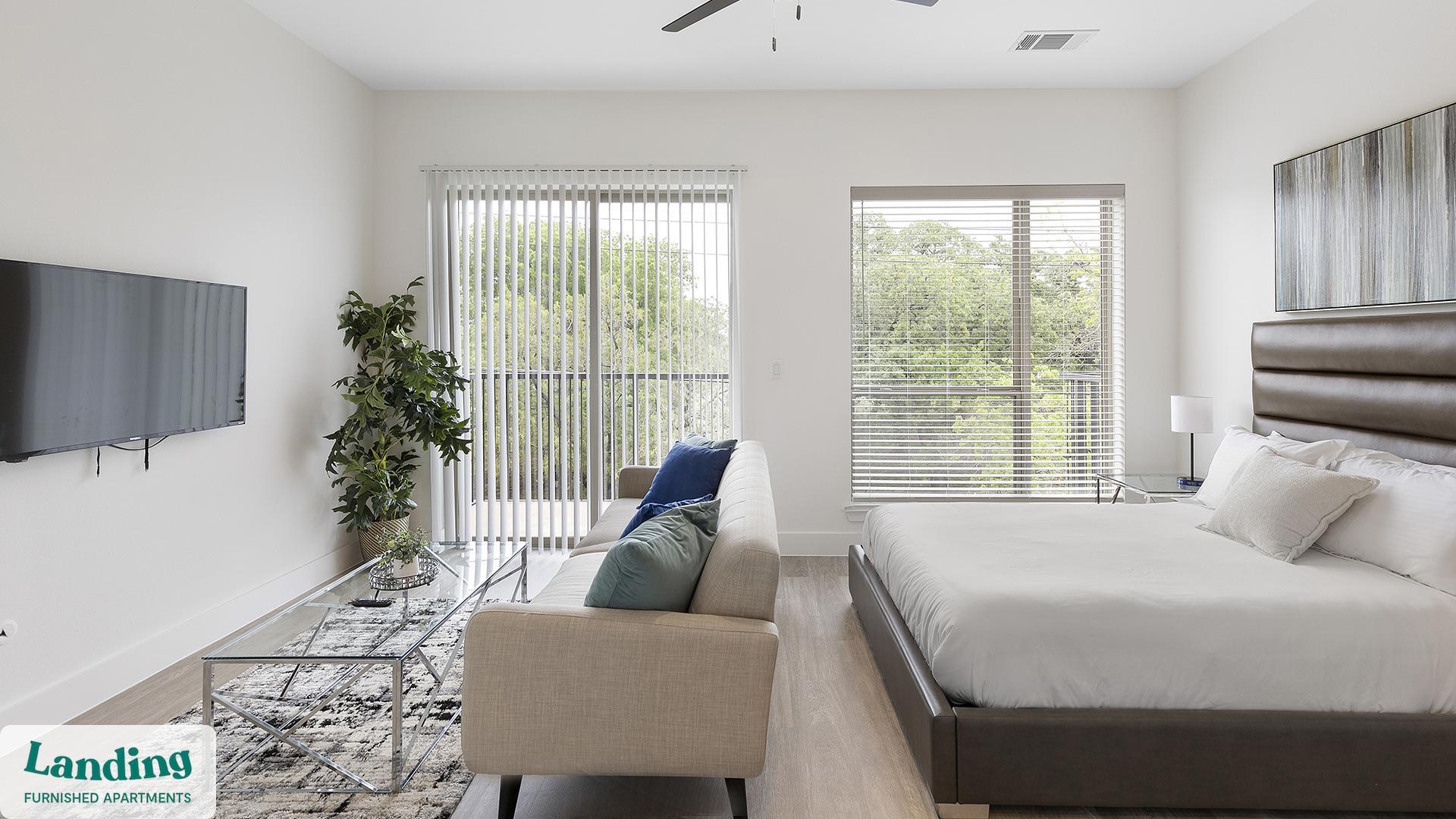 Building Photo - 650 E Sycamore St