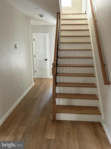 Building Photo - 428 Park Terrace