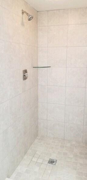 1st bathroom - 27600 S View Dr