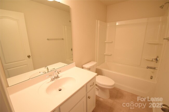 Building Photo - 12120 Ardrey Park Dr