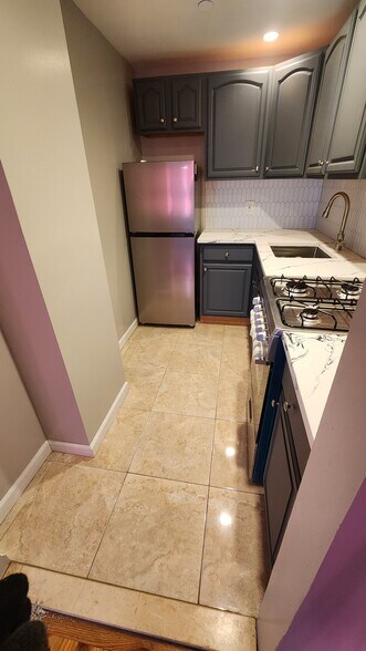 KitchKitchen - 17 Van Buren St