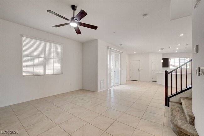 Building Photo - 1360 Cerulean Ave