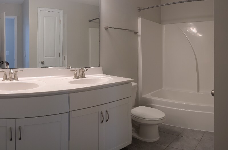 Building Photo - 115 Yorkshire Dr