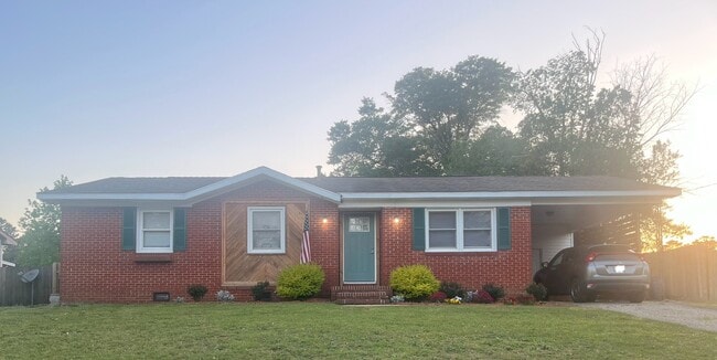 Building Photo - 5459 Plateau Rd