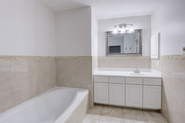 Building Photo - 3118 Clipper Winds Way