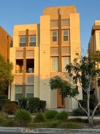 Building Photo - 281 Carmine