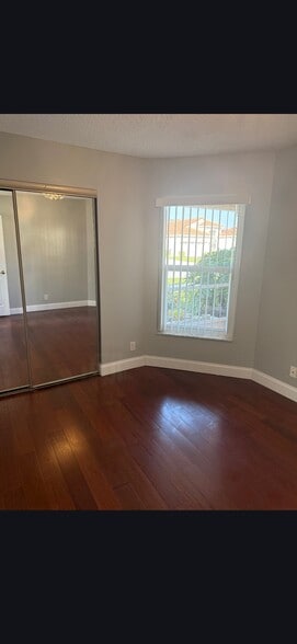 Building Photo - 12390 Summer Springs Dr