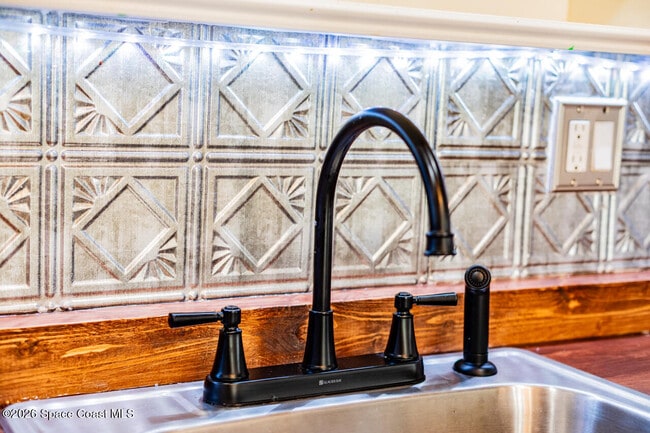 Building Photo - 177 Woodland Dr