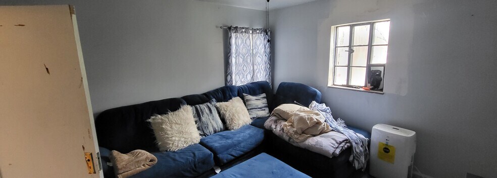 Building Photo - 17376 Littlefield St