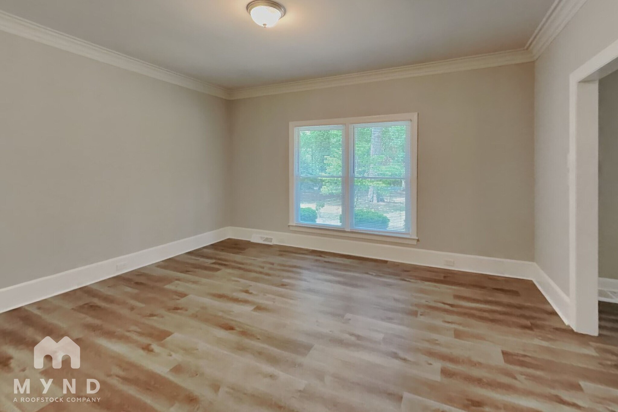 Building Photo - 127 Forest Hills Dr