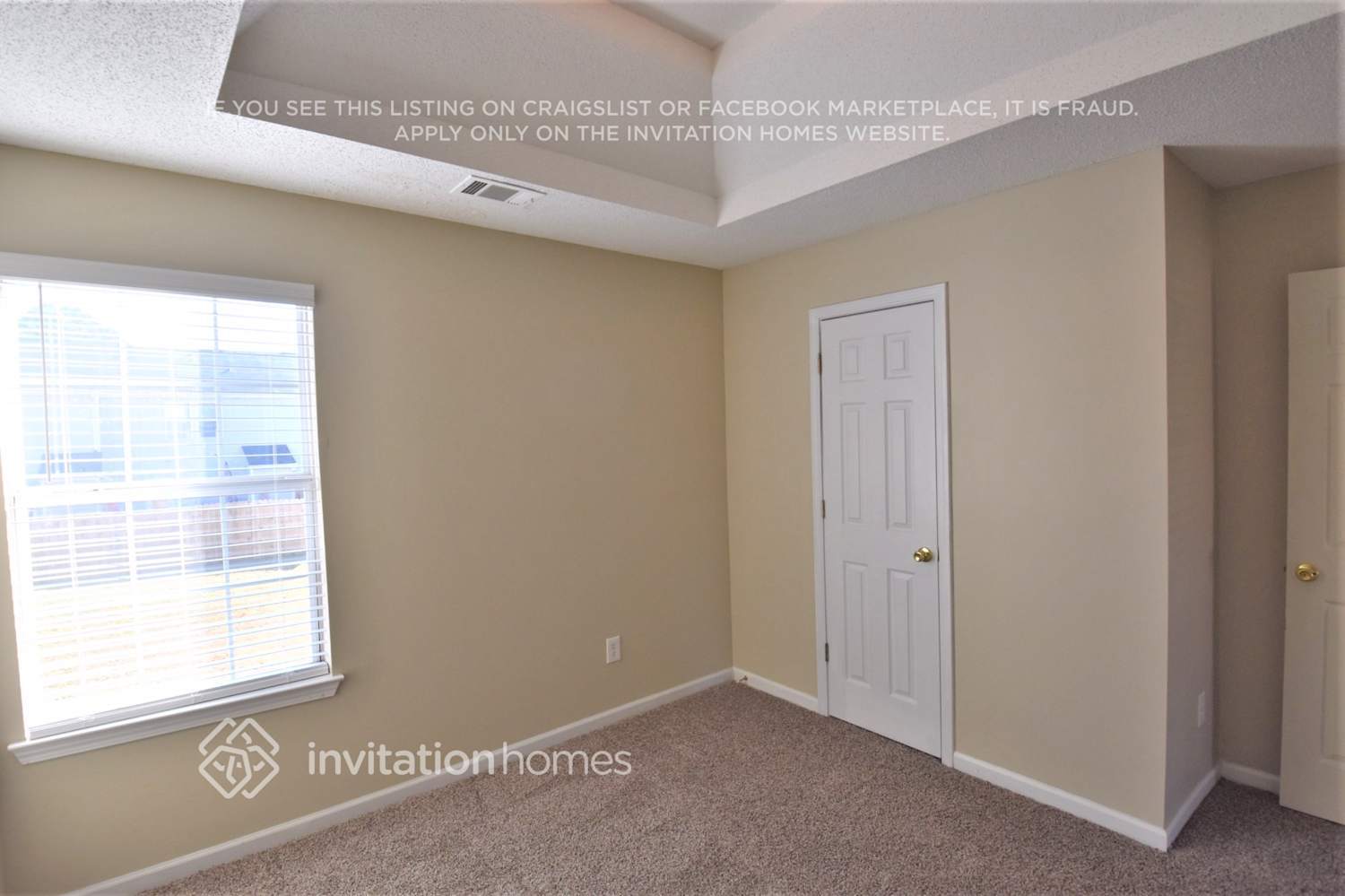 Building Photo - 3563 Creekview Dr