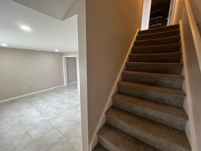 Building Photo - 823 Martin St