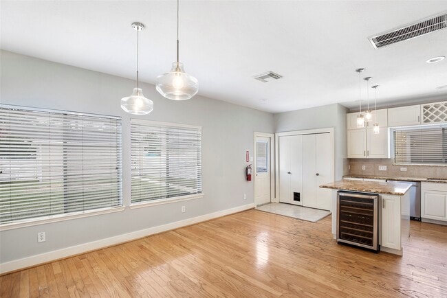 Building Photo - 18631 Atasca Oaks Dr