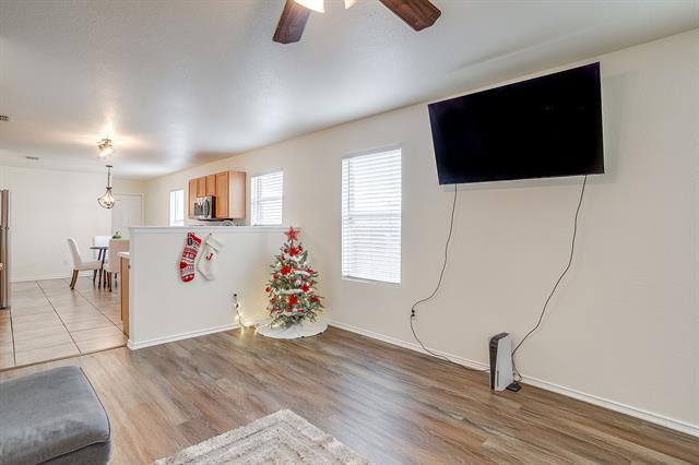 Building Photo - 6612 Meadow Way Ln