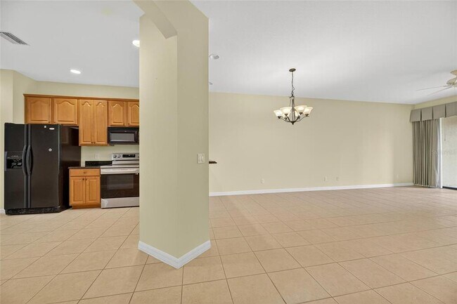 Building Photo - 5845 Sunset Falls Dr