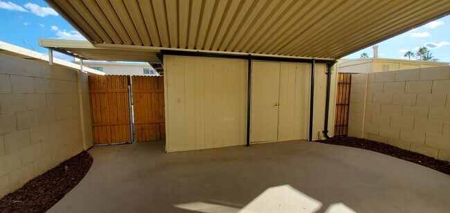 Building Photo - 6825 E Osborn Rd