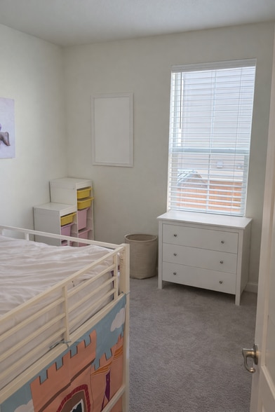 Building Photo - 6971 Hyland Hills St