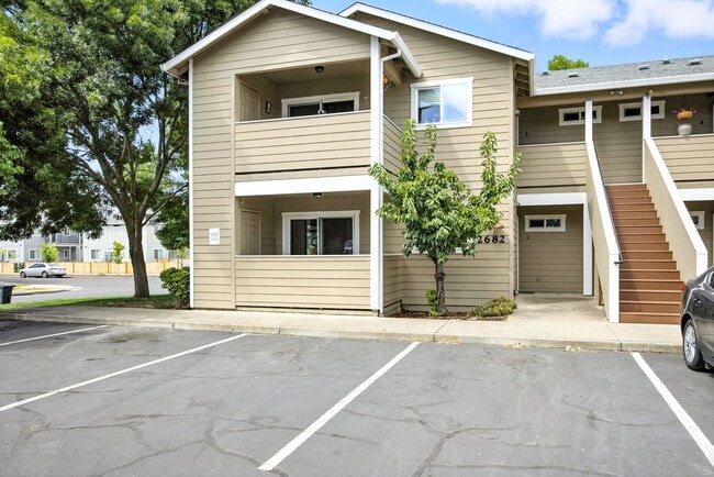 Primary Photo - Comfortable 2-Bedroom Upstairs Apartment i...