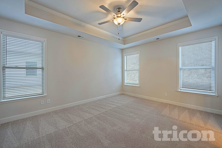 Building Photo - 424 Curlin Ct
