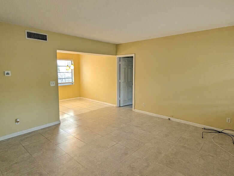 Living Room - 2451 NE 49th St
