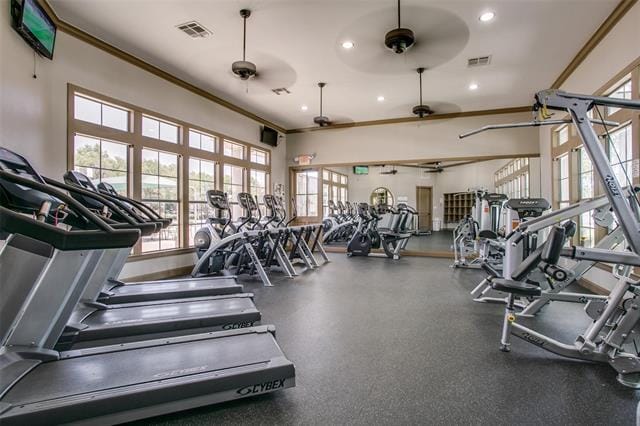 Building Photo - 813 Lake Forest Trl