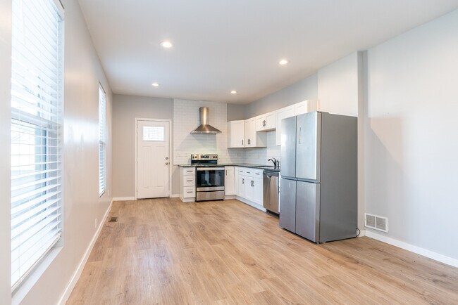 Kitchen & Dining - 1628 S 4th St