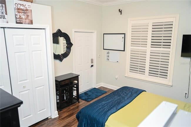 Primary Photo - 604 Morrill Ct
