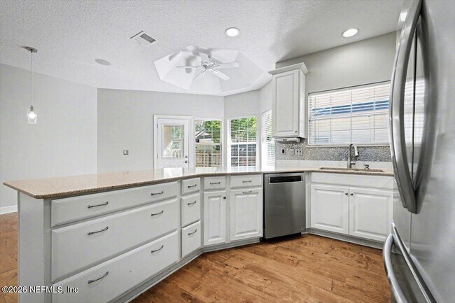 Building Photo - 184 Summerfield Dr