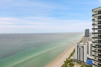 Building Photo - 1830 S Ocean Dr