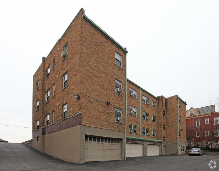 Building Photo - 420 - 432 Riddle Road