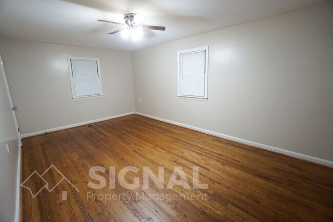 Building Photo - 1194 Birmingham St