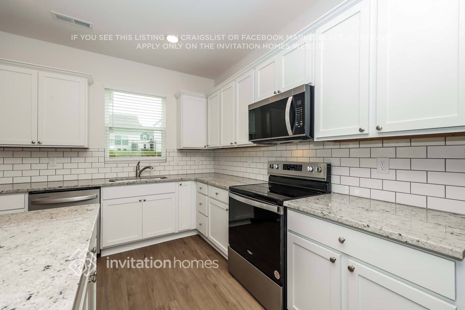 Building Photo - 3802 Lantern Ln