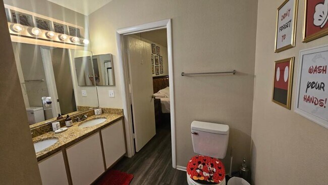 Building Photo - 510 Castlemain Cir