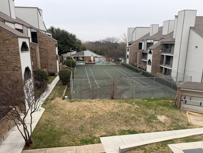 Building Photo - 6108 Abrams Rd