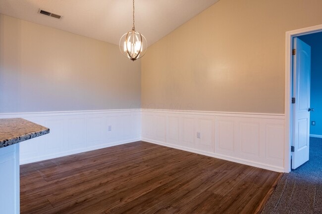 Building Photo - 8081 Crane's Crossing Dr