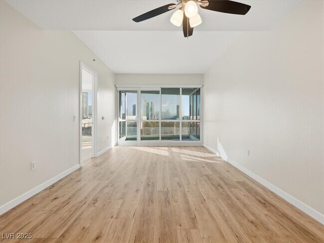 Building Photo - 4575 Dean Martin Dr